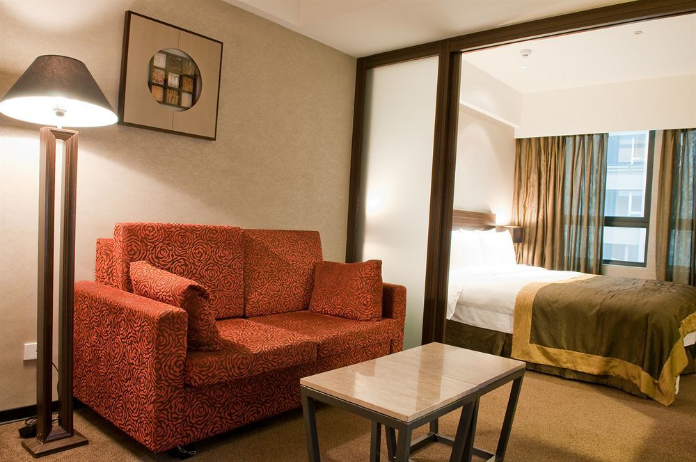 The Tango Hotel Taipei Linsen Exterior photo